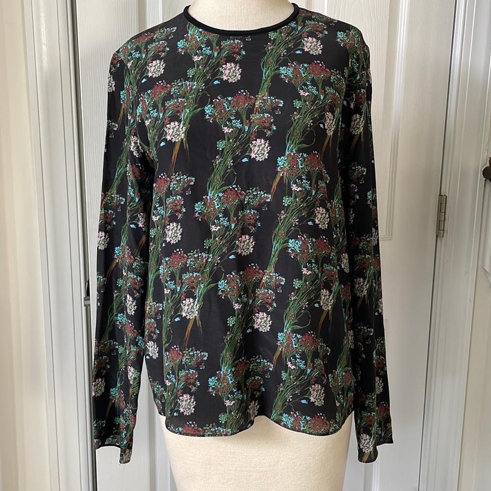 TOPSHOP BOUTIQUE 100% silk floral long sleeve blouse